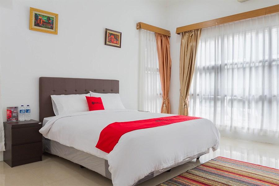 Hotel RedDoorz near Jatinangor Town Square Zewnętrze zdjęcie