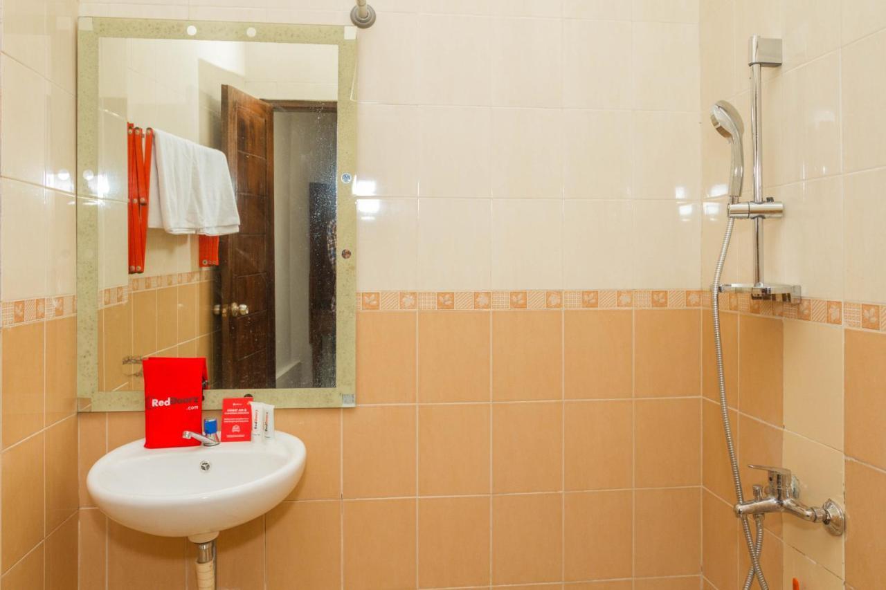 Hotel RedDoorz near Jatinangor Town Square Zewnętrze zdjęcie