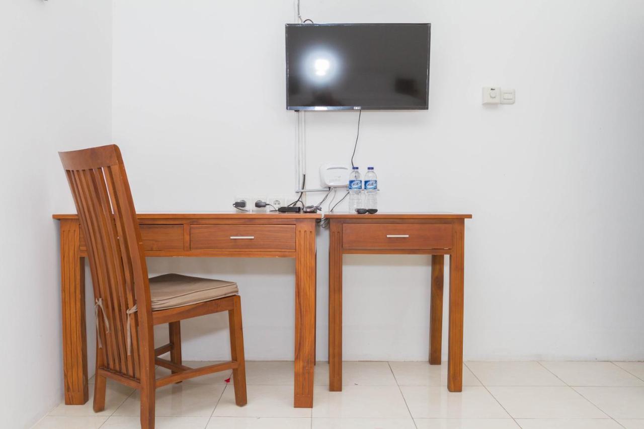 Hotel RedDoorz near Jatinangor Town Square Zewnętrze zdjęcie