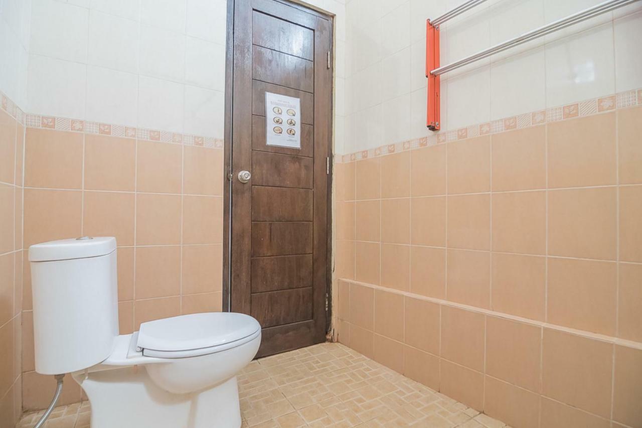 Hotel RedDoorz near Jatinangor Town Square Zewnętrze zdjęcie